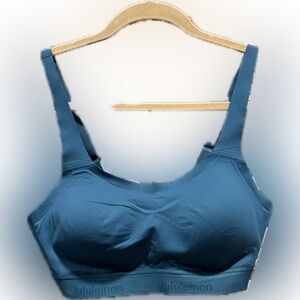 lululemon Fine Form Sports Bra